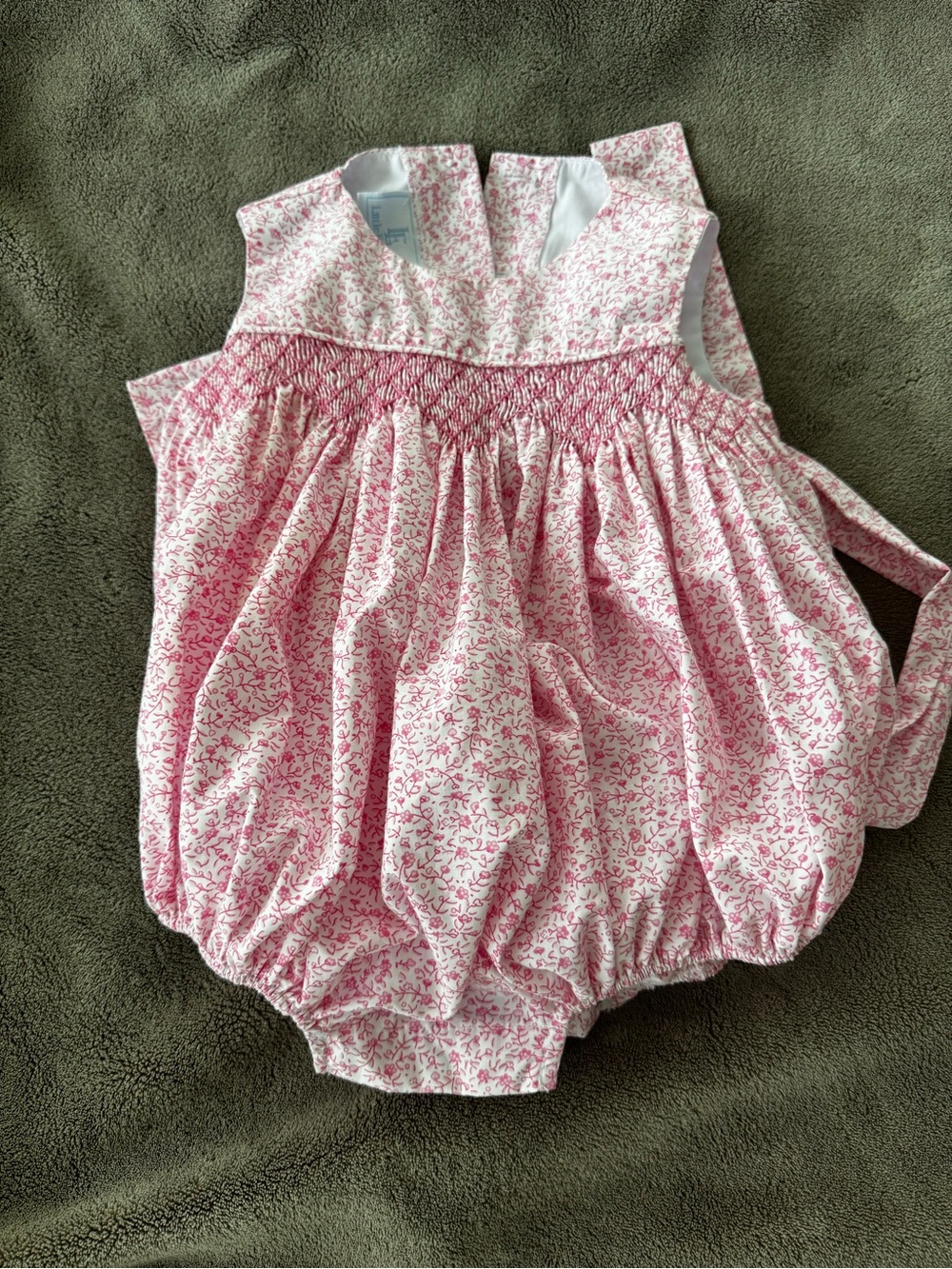 Little English smocked pink bubble set - Picture 2 of 6